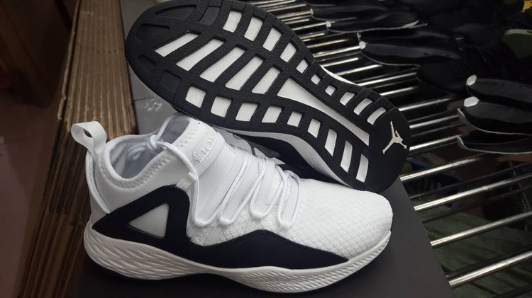 AIR JORDAN FORMULA 23 White Black Shoes - Click Image to Close